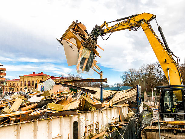 Best Yard Cleanup Services  in Williamstown, WV
